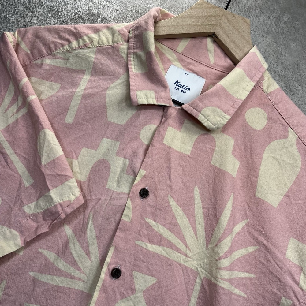 Katin Camp Shirt Mens S Pink Mezcal Tropical Palm Short Sleeve Button Up Aloha